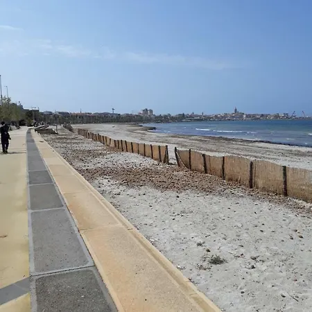 Marco Riviera Corallo شقة